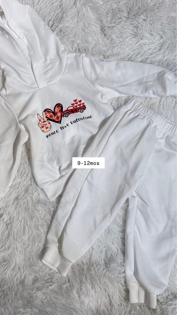 Pullover and Jogger for baby girlp (Category: Babies & Kids Fashion) located in Balanga. Submitted by your.hidden.gallery (Listing ID 1445529533, Image 1). Description: 9-12mos.