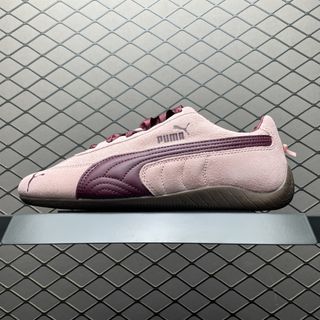 (Category: ) located in . Submitted by lovely_shoes (Listing ID 1445473553, Image 1). Description: .