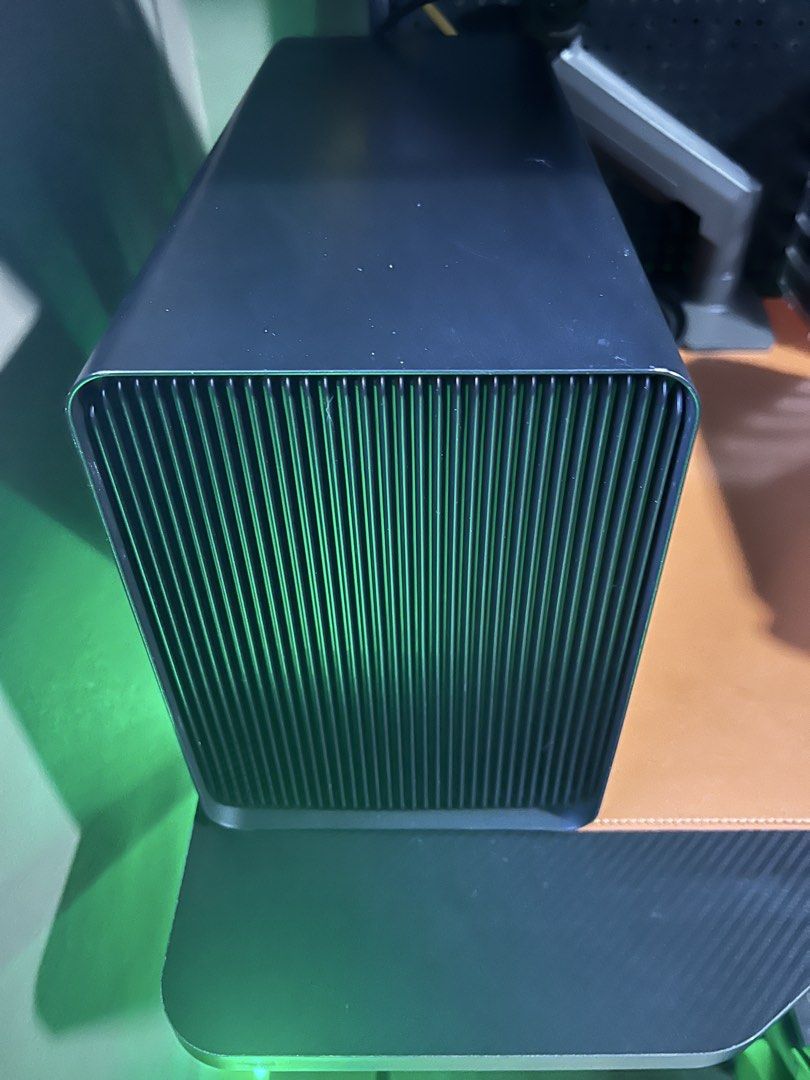 Razer Core X Chroma External GPU Enclosure490226240539207681