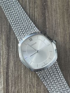 (Category: ) located in . Submitted by luu-vintagewatch (Listing ID 1445547693, Image 1). Description: .