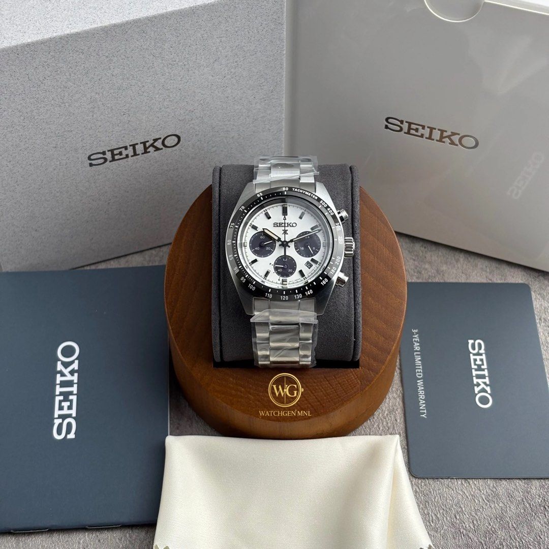 Seiko Prospex SSC813 SSC813P1 Panda v1 (Category: Men's Watches) located in Manila. Submitted by drhanlie (Listing ID 1445431315, Image 3). Description: Seiko Prospex SSC813 | SSC813P1 Panda v1 Discontinued Speedtimer “Panda” Solar Chronograph ⌚️ A clean and iconic racing chronograph featuring a crisp white dial with black sub-dials, inspired by Seiko’s historic Speedtimer legacy. FOR ONLY ₱35,990 ✅ Movement: V192 Solar Chronograph Crystal: Sapph