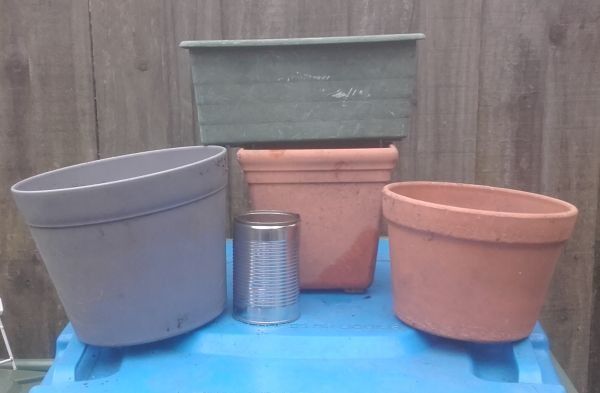 Several Little Plant Pots -Croydon (Category: Outdoors & Gardening) located in Croydon North. Submitted by dena711 (Listing ID 1445470640, Image 2). Description: First photo are terracotta and ceramic. Second photo are plastic. Price is for the lot. Pick-up in Croydon. P.S. I collect bedding & pet food for Rescue Animals. Please feel free to bring anything you have spare for the animals!.