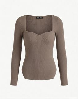 (Category: ) located in . Submitted by sofiascloset_ (Listing ID 1445459549, Image 1). Description: .