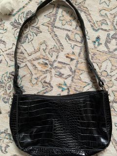 (Category: ) located in . Submitted by lilisa89 (Listing ID 1445507851, Image 1). Description: .