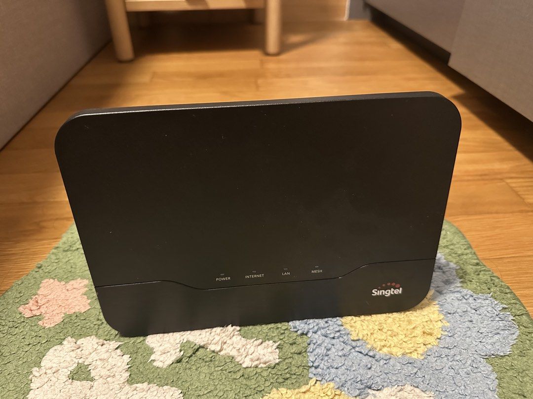 Singtel Optical Network Router & WiFi Extender Set490345477273047040