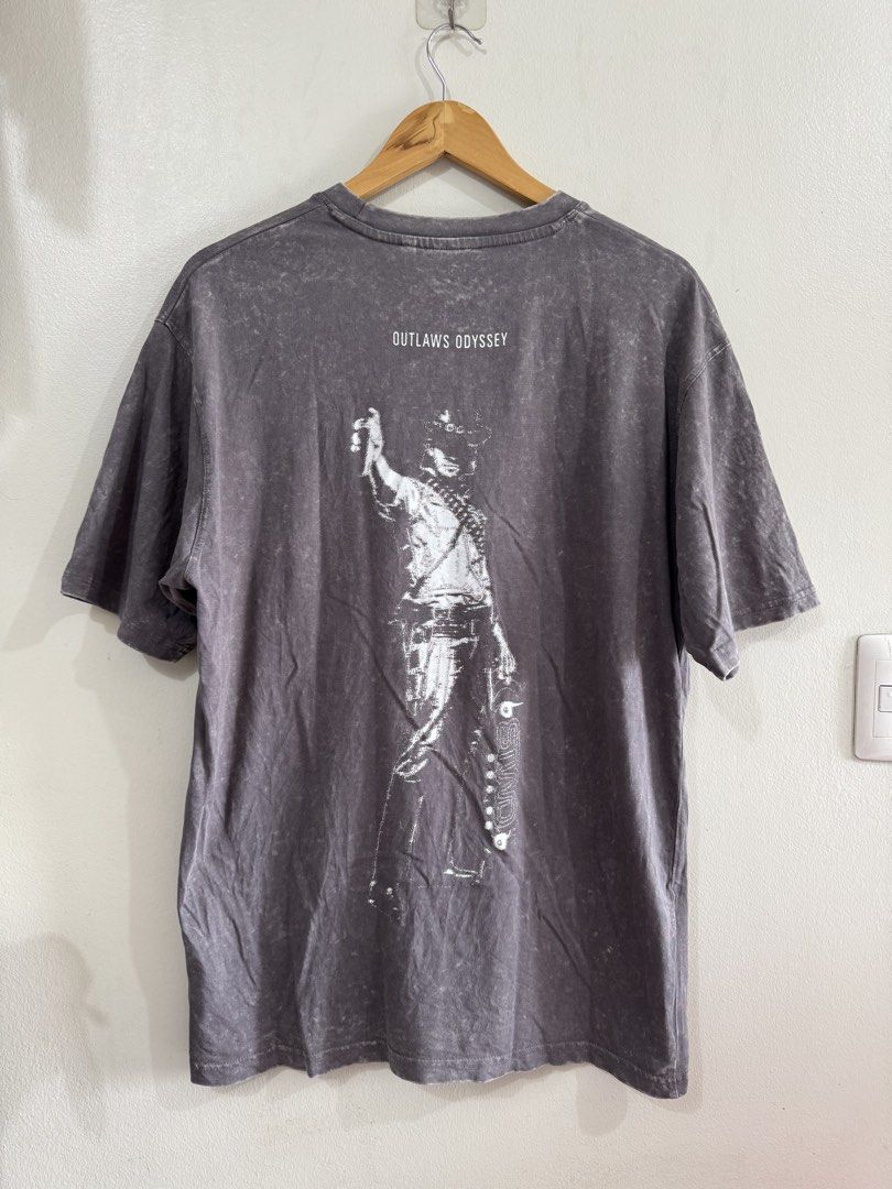 STWD PULL AND BEAR ACID WASH OVERSIZED SHIRT (Category: Tshirts & Polo Shirts ) located in Pasig City. Submitted by _king.declutter (Listing ID 1445582647, Image 2). Description: STWD PULL AND BEAR ACID WASHED OVERSIZED SHIRT GRAY SMALL SIZE BUT FIT TO LARGE LIKE NEW CONDITION 699 ONLY 1500 ORIGINAL PRICE.