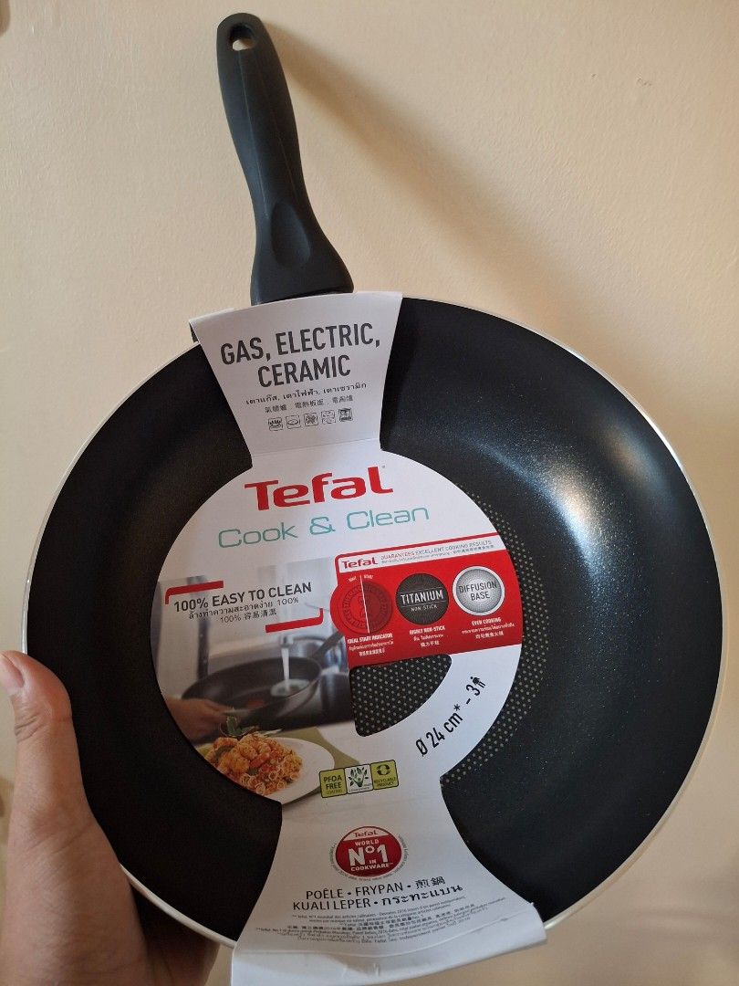 Tefal Frying Pan 24cm (Category: Cookware & Accessories) located in Quezon City. Submitted by affordable-stuff (Listing ID 1445492560, Image 1). Description: Tefal Frying Pan 24cm Last price posted.