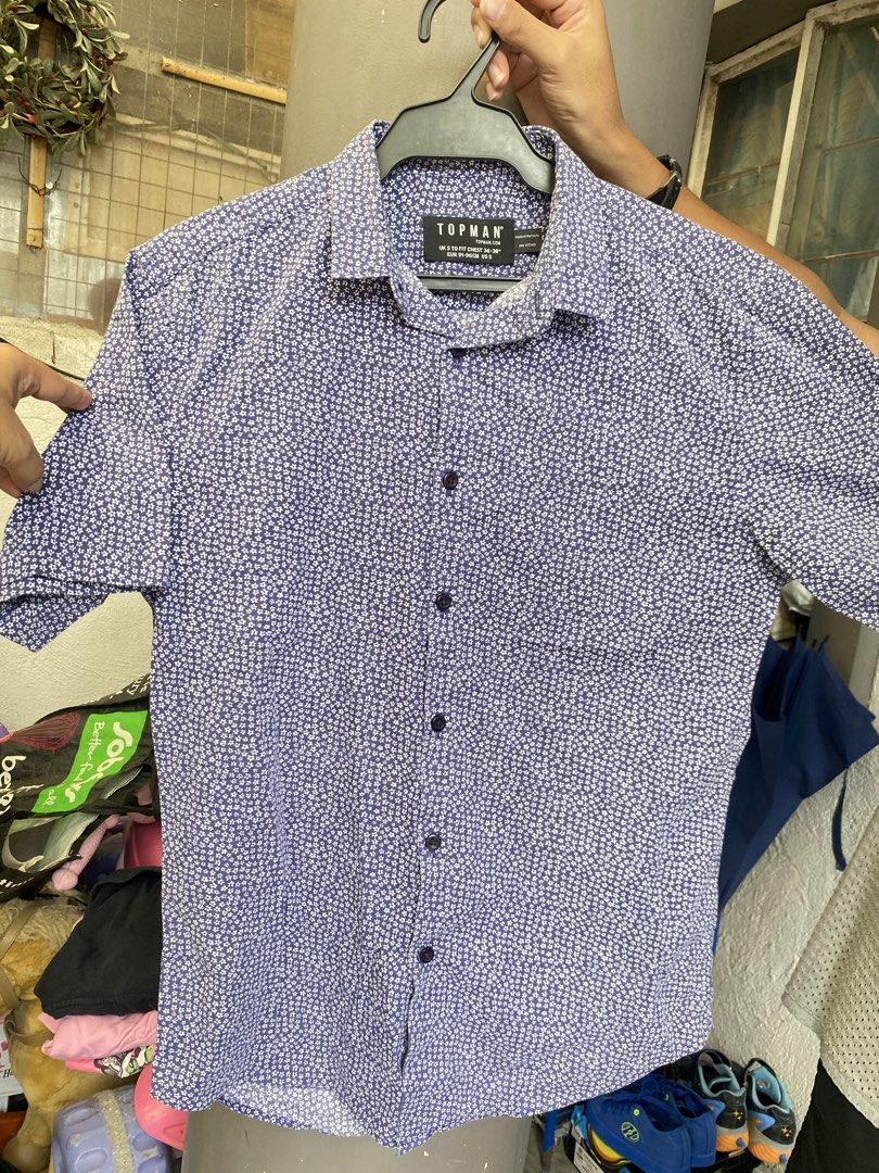 Topman Polo Shirt [SMALL] (Category: Tshirts & Polo Shirts ) located in San Jose del Monte. Submitted by gigjhoe (Listing ID 1445477605, Image 1). Description: Chest-36-38 EUR 91-96cm US-Small.