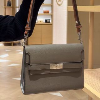 (Category: ) located in . Submitted by pshoppers. (Listing ID 1445492424, Image 1). Description: .