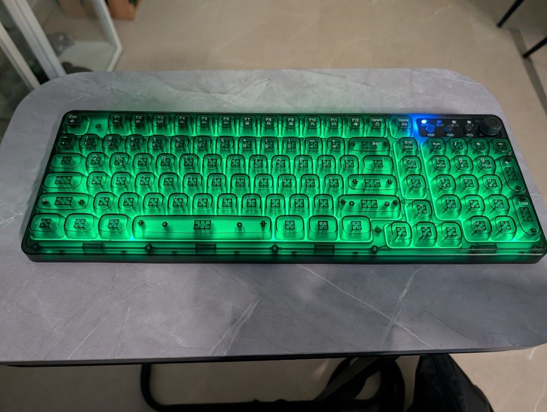 Transparent Mechanical Keyboard with RGB Backlight490368712730880002