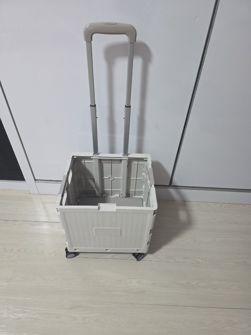 Trolley490282761460142080