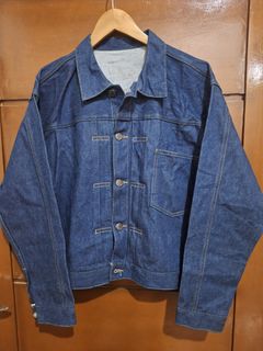 (Category: ) located in . Submitted by denim20 (Listing ID 1445587597, Image 1). Description: .