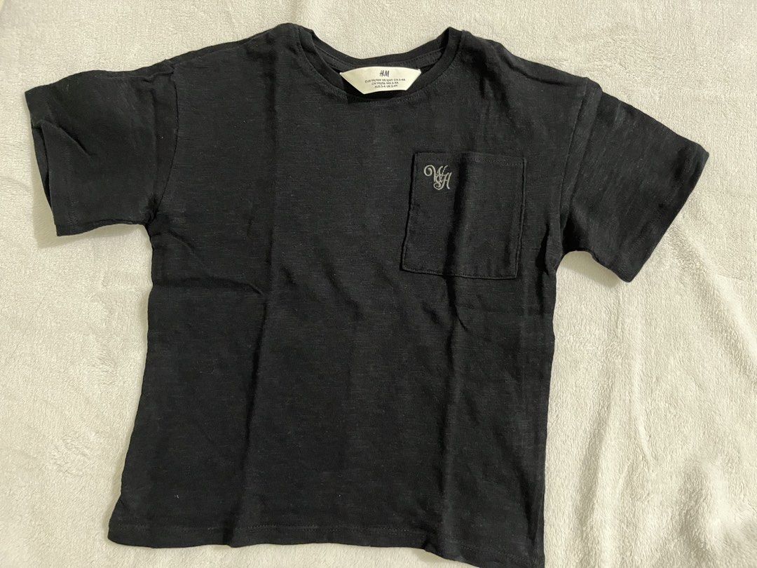 Uniqlo & H&M & Regatta Kids (Category: Babies & Kids Fashion) located in San Jose. Submitted by zaaspreloved (Listing ID 1445527033, Image 2). Description: - Bundle of 3 kids t-shirts Decluttering Slightly used clothes of my baby.
