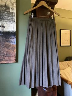 (Category: ) located in . Submitted by pb.closet (Listing ID 1445432177, Image 1). Description: .