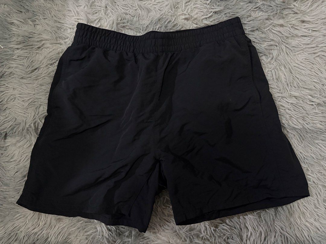 Uniqlo Woven Shorts (Category: Shorts) located in Tagum. Submitted by pjbulatao (Listing ID 1445549988, Image 2). Description: Uniqlo Woven Shorts 30”-36” x 16.5” Excellent condition 📌WE SHIP NATIONWIDE VIA JNT EXPRESS 📌ADD SHIPPING FEE 📌TAGUM LOCATION.