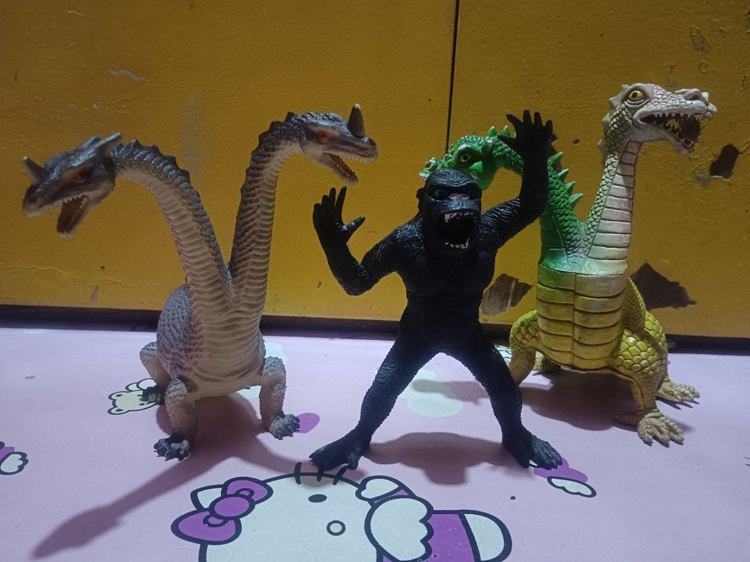 Vintage 2 headed dragon x king Kong (Category: Action & Battle Toys) located in Pasig City. Submitted by rednaxela_rich (Listing ID 1445537308, Image 1). Description: 3pcs vintage action figure set -2pcs vintage 2 headed dragon as is -vintage rubber kingkong.
