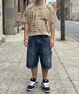(Category: ) located in . Submitted by y2k.luxury.streetwear.outdoor (Listing ID 1445591861, Image 1). Description: .