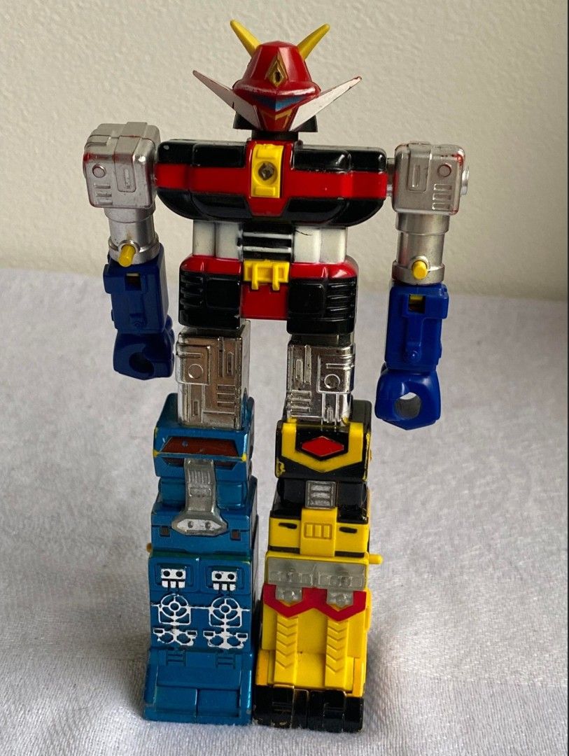 Vintage Popy Godsigma GB-17 (Category: Vintage Collectibles) located in Caloocan City. Submitted by banshee8818 (Listing ID 1445518915, Image 1). Description: original parts including fists.