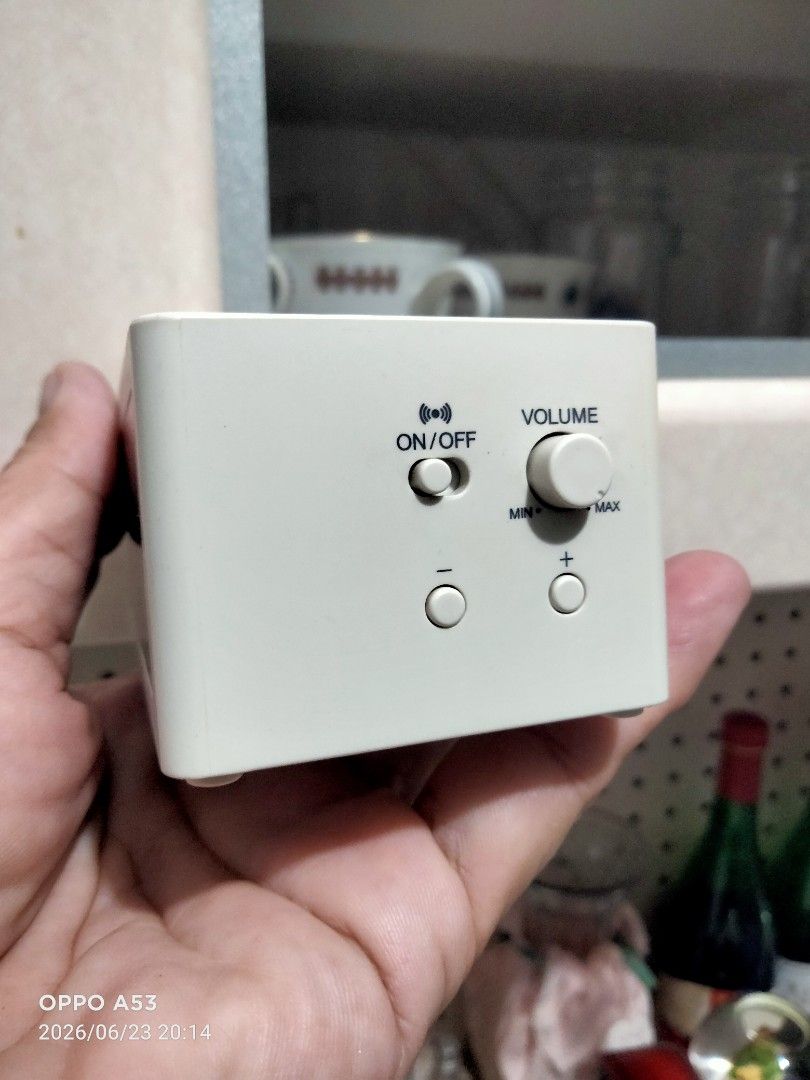 White Digital Alarm Clock with Date and Alarm Setting (Category: Clocks) located in Binan City. Submitted by rpute (Listing ID 1445543427, Image 3). Description: - White digital alarm clock - Displays time, date, and alarm setting - Features ON/OFF switch and volume control - Small and compact, perfect for travel or bedside - Vents on both sides - In good working condition 🚚 Delivery: Lalamove | J&T | LBC (Nationwide) 💳 Payment: GCash / Cash (p