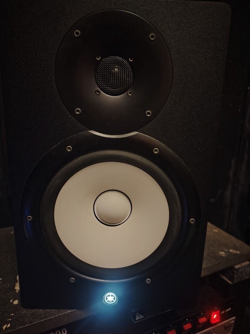 YAMAHA HS8 MATCH PAIR (Category: Soundbars, Speakers & Amplifiers) located in Caloocan City. Submitted by noblemoon.950fc7 (Listing ID 1445587619, Image 2). Description: rarely used and always 12oclock volume.