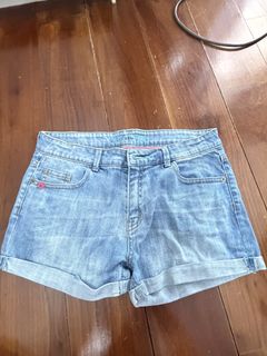 (Category: ) located in . Submitted by fairecalmer (Listing ID 1445511570, Image 1). Description: .