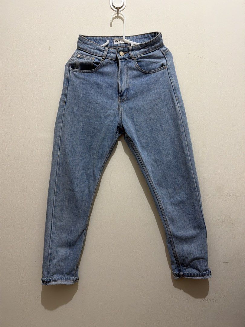 ZARA Light Wash Mom Jeans (Category: Jeans) located in Pasay City. Submitted by petiteprelovecloset (Listing ID 1445591973, Image 1). Description: - ZARA light wash mom jeans - High-waisted fit - Classic five-pocket styling - Button and zip fly closure - Size: EUR 24 / USA 24 - Perfect staple piece, easy to style -Zara Mom jeans -Thick Denim -Light washed jeans -Zara denim.