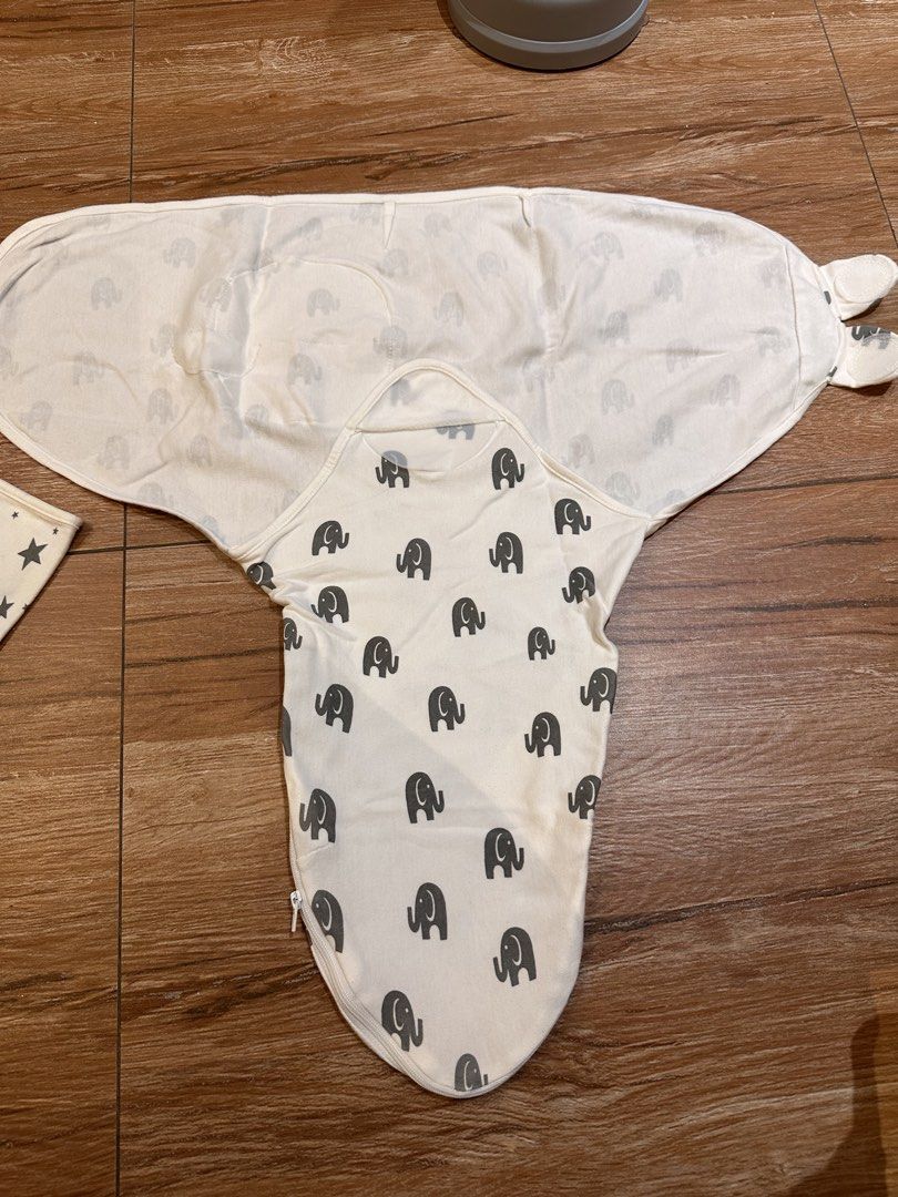2pcs Baby Swaddle Wraps - Elephant & Star Prints (Category: Babies & Kids Fashion) located in Quezon City. Submitted by jongph (Listing ID 1445724252, Image 2). Description: - Set of 2 baby swaddle wraps - Adorable elephant print design - Stylish dark grey star print design - Made from soft, comfortable fabric - Easy to use for a secure and snug fit - Promotes sound sleep for your baby - 27inches length.