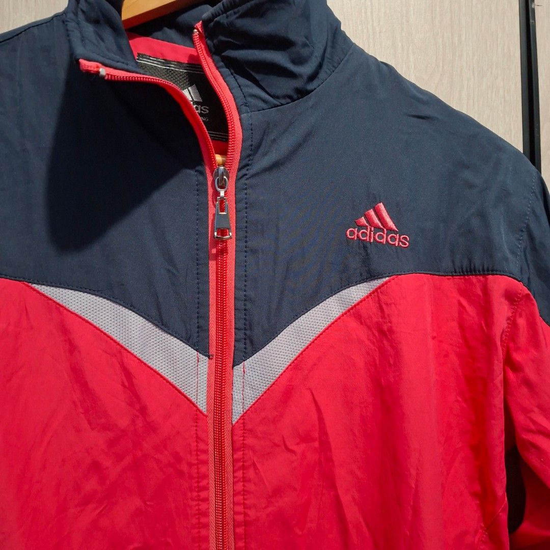 Adidas Jacket (Category: Coats, Jackets and Outerwear) located in Cavite. Submitted by sofabinpink (Listing ID 1445619371, Image 2). Description: Med Women.