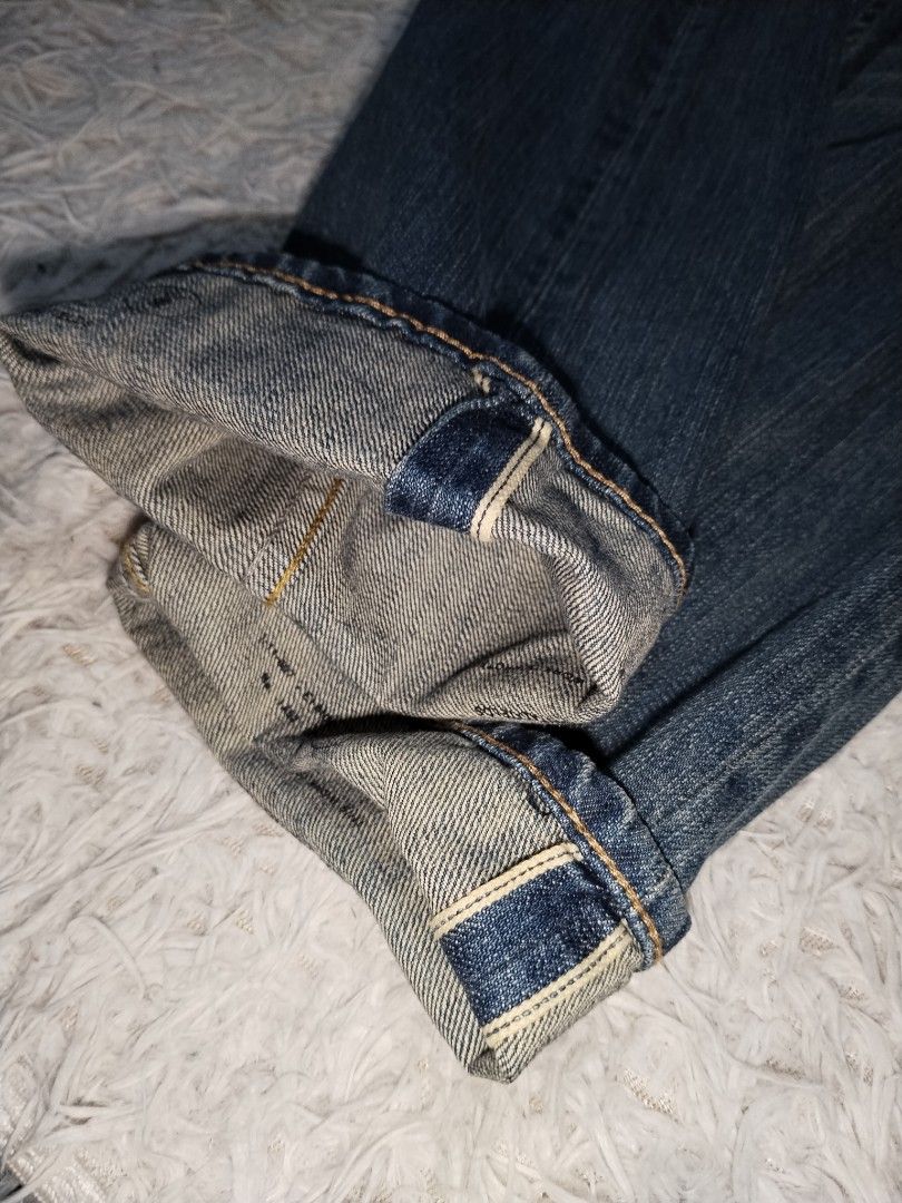 All Saints Japan Selvedge Jeans (Category: Jeans) located in Taytay. Submitted by the_vtg_pop-up (Listing ID 1445648601, Image 2). Description: missing button.