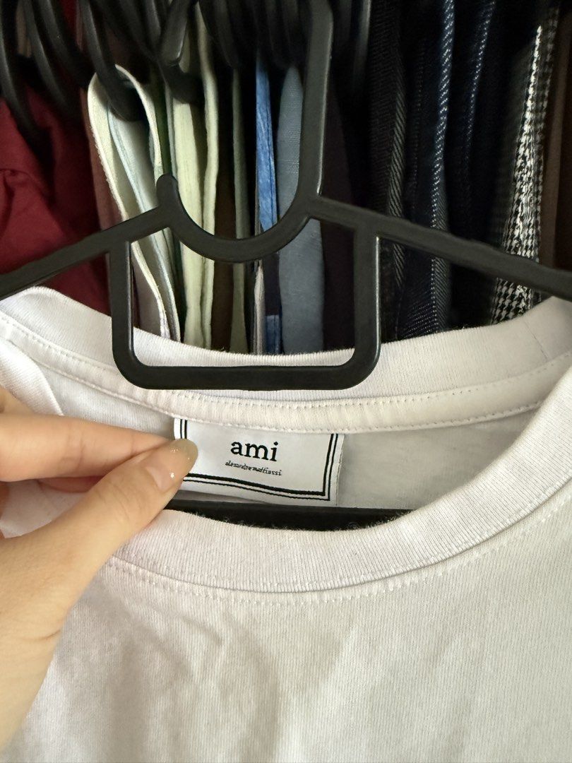 AMI basic tshirt (Category: Shirts) located in Singapore. Submitted by seconded_ (Listing ID 1445616021, Image 2). Description: .