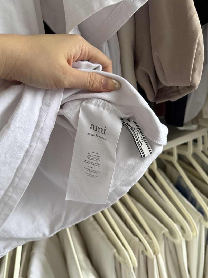 AMI basic tshirt (Category: Shirts) located in Singapore. Submitted by seconded_ (Listing ID 1445616021, Image 3). Description: .