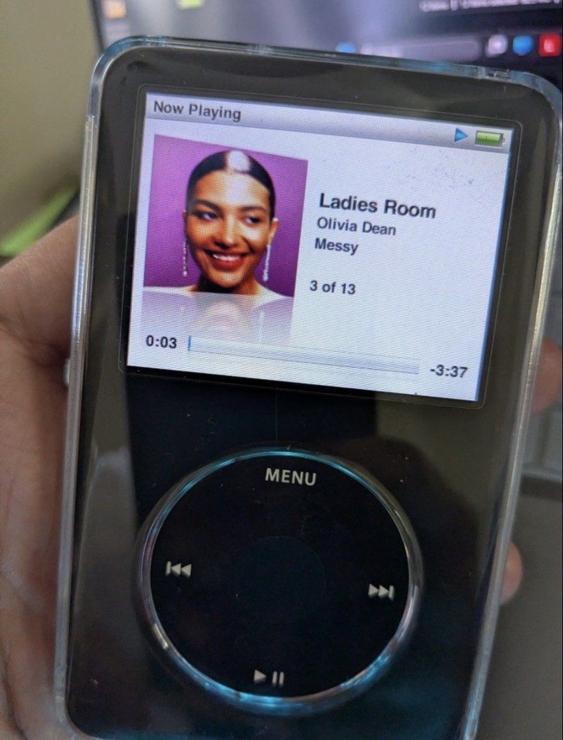 Apple iPod Classic 6th Gen 80gb Black (Category: Portable Music Players) located in Zamboanga. Submitted by crysmelquin (Listing ID 1445777958, Image 2). Description: - iPod Classic 80gb (Black) - Excellent working condition for music storage - With charging cable and clear case - Comes with UGREEN bluetooth transmitter.