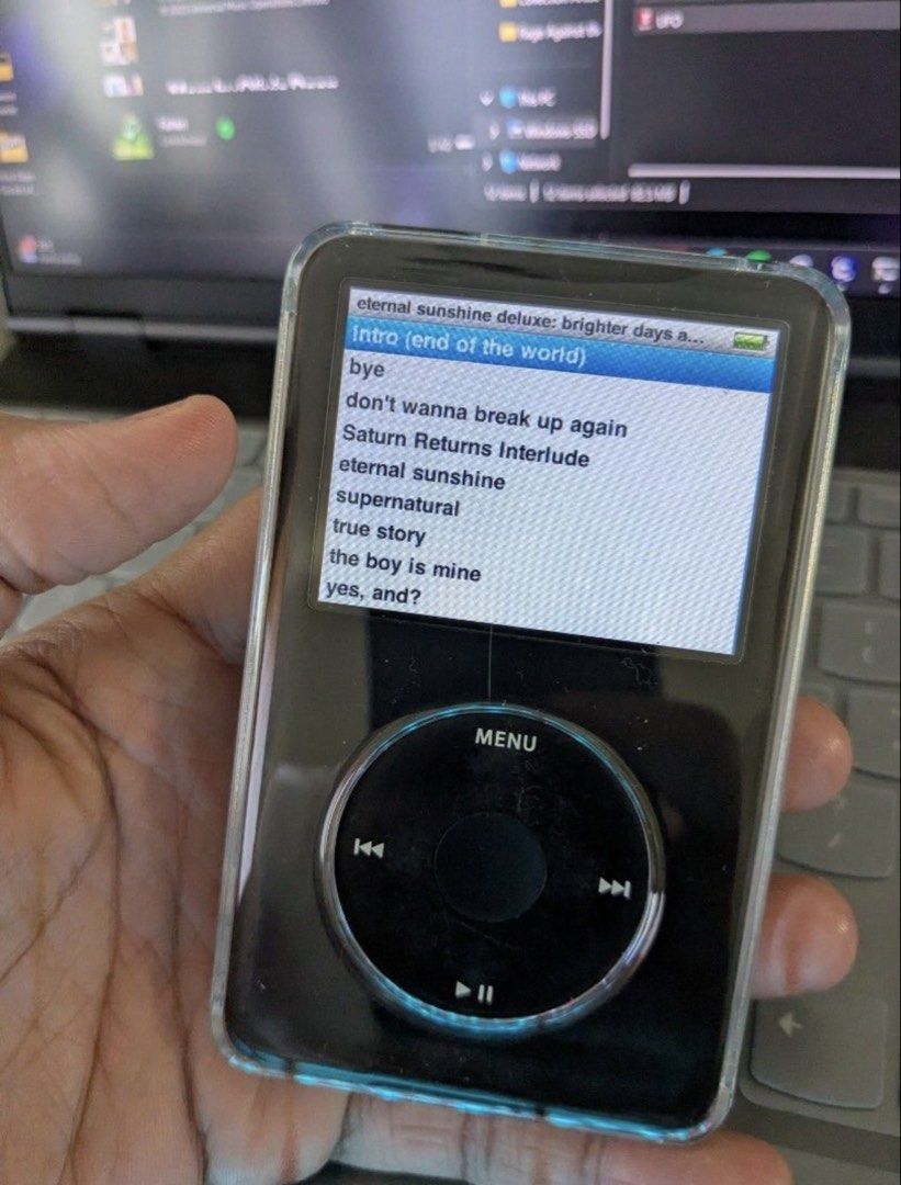 Apple iPod Classic 6th Gen 80gb Black (Category: Portable Music Players) located in Zamboanga. Submitted by crysmelquin (Listing ID 1445777958, Image 3). Description: - iPod Classic 80gb (Black) - Excellent working condition for music storage - With charging cable and clear case - Comes with UGREEN bluetooth transmitter.