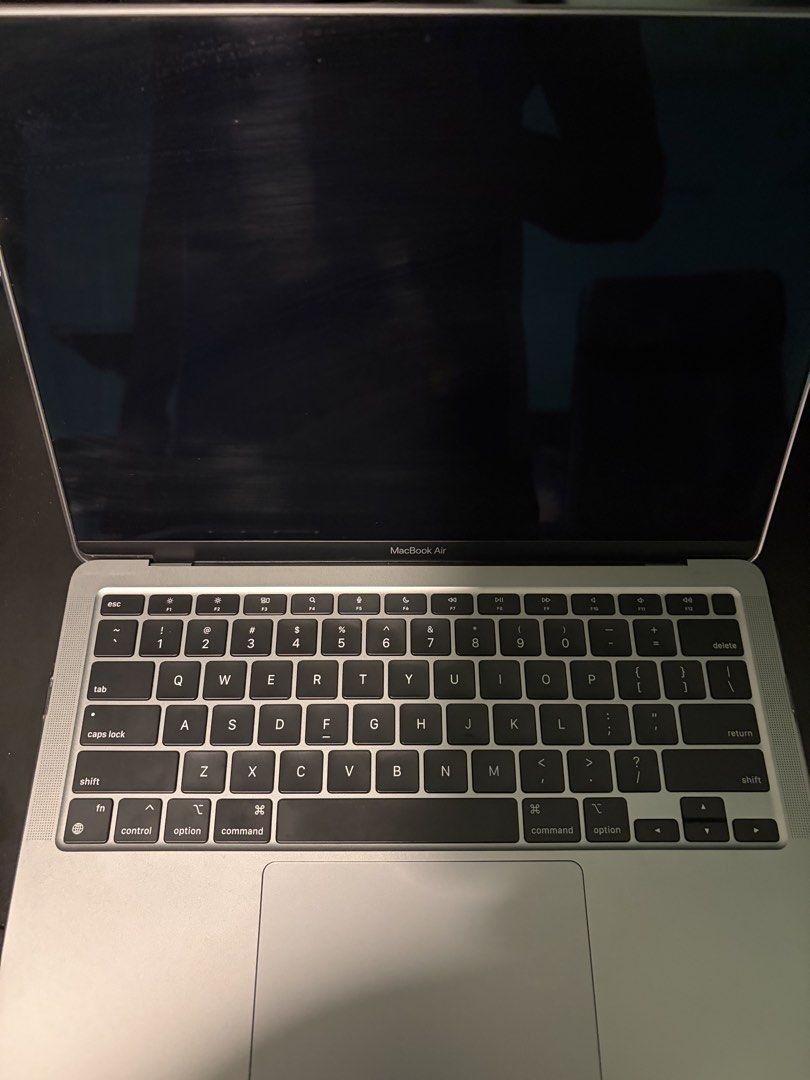 Apple MacBook Air M1 (2020)