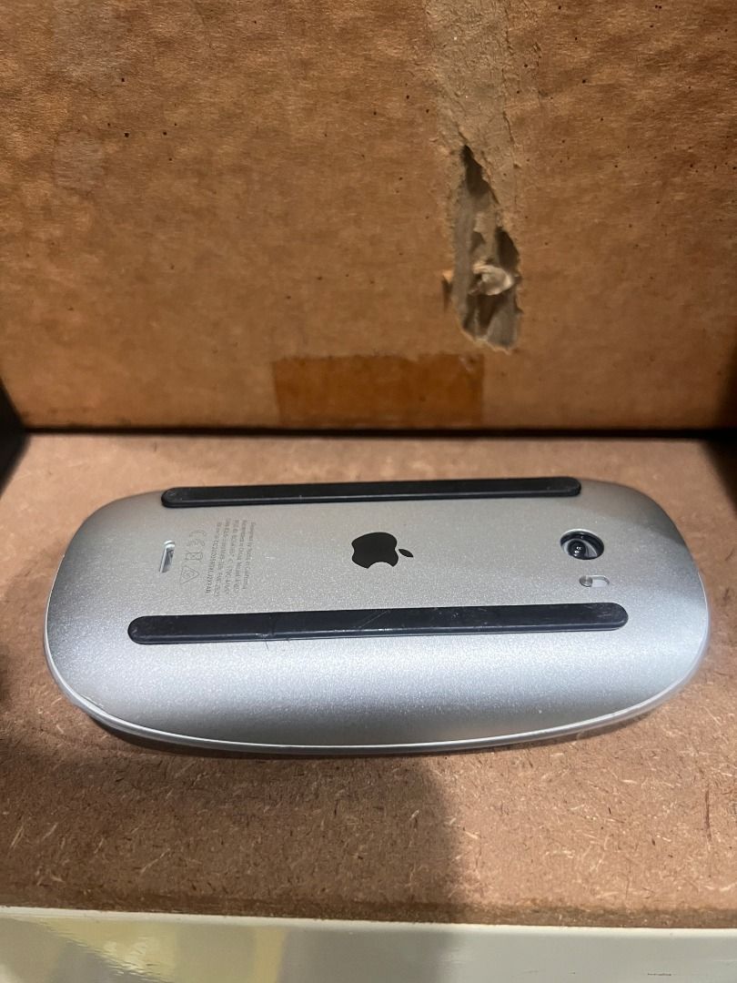 Apple Magic Mouse 2 Wireless Bluetooth (Category: Mouse & Mousepads) located in Kuala Lumpur. Submitted by techglobal (Listing ID 1445622607, Image 3). Description: - Apple Magic Mouse 2 - Sleek, minimalist design - Rechargeable.