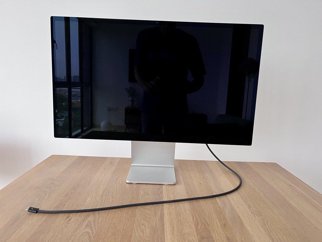 Apple Studio Display Monitor490835819469875200