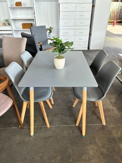 (Category: ) located in . Submitted by priceworthfurniture (Listing ID 1445648486, Image 1). Description: .