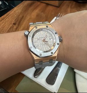 (Category: ) located in . Submitted by Watchaholics (Listing ID 1445632879, Image 1). Description: .