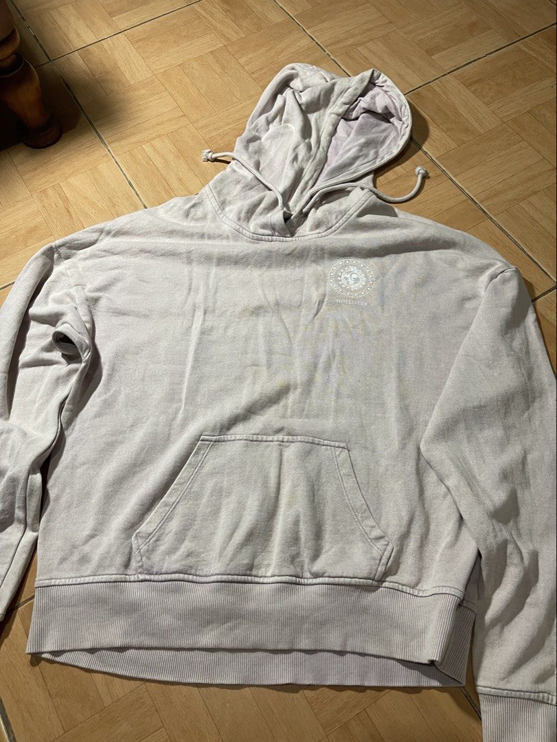 AUTHENTIC HOLLISTER HOODIE (LIGHT PINK) (Category: Coats, Jackets and Outerwear) located in Bauang. Submitted by doc_jay01 (Listing ID 1445746690, Image 1). Description: ORIGINAL/AUTHENTIC PRELOVED HAS SLIGHT STAIN PRICE: 129 J&T/LBC AT BUYER’S EXPENSE LBC COD AVAILABLE (DP 50%) PM FOR MORE DETAILS.