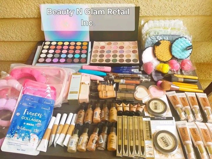 Beauty Bundle 80pcs (Category: Makeup) located in Quezon City. Submitted by floreskari78555 (Listing ID 1445789277, Image 1). Description: 🚨 SUPER SULIT BEAUTY BUNDLE DEAL! 80 PCS FOR ONLY 7K! 🚨 Gusto mo ba mag-restock ng makeup kit mo o mag-start ng sariling beauty biz? Super laki ng magiging savings mo dito sa 80-piece Cosmetics, Beauty Tools & Hair Accessories bundle na 'to! ✨ ​Ano'ng kasama sa set? ​🎨 2 BIG 35-Pan Morphe Palettes (₱2k EACH