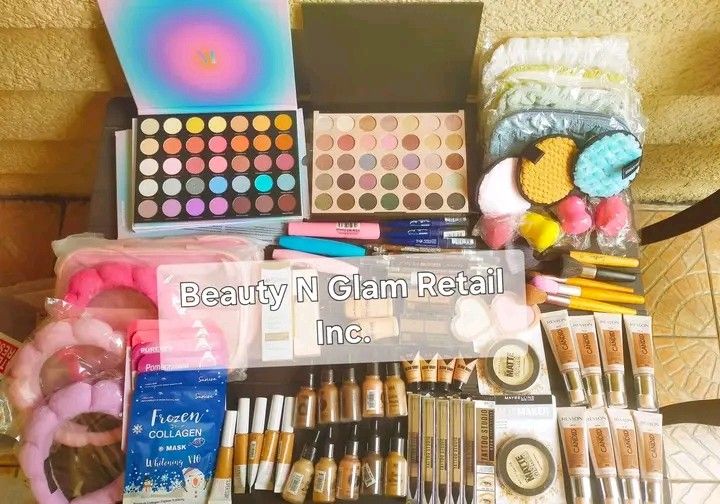 Beauty Bundle 80pcs (Category: Makeup) located in Quezon City. Submitted by floreskari78555 (Listing ID 1445789277, Image 3). Description: 🚨 SUPER SULIT BEAUTY BUNDLE DEAL! 80 PCS FOR ONLY 7K! 🚨 Gusto mo ba mag-restock ng makeup kit mo o mag-start ng sariling beauty biz? Super laki ng magiging savings mo dito sa 80-piece Cosmetics, Beauty Tools & Hair Accessories bundle na 'to! ✨ ​Ano'ng kasama sa set? ​🎨 2 BIG 35-Pan Morphe Palettes (₱2k EACH