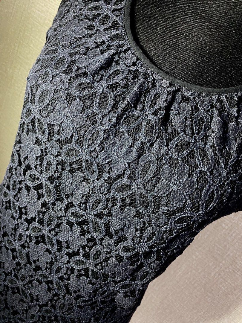 Blanc&Noir Lace Tank Top XL (Category: Sleeveless) located in Manila. Submitted by francl_ (Listing ID 1445729552, Image 2). Description: - Used few times - Still in good cond - RFS: decluttering - Back is see through (same lace pattern).
