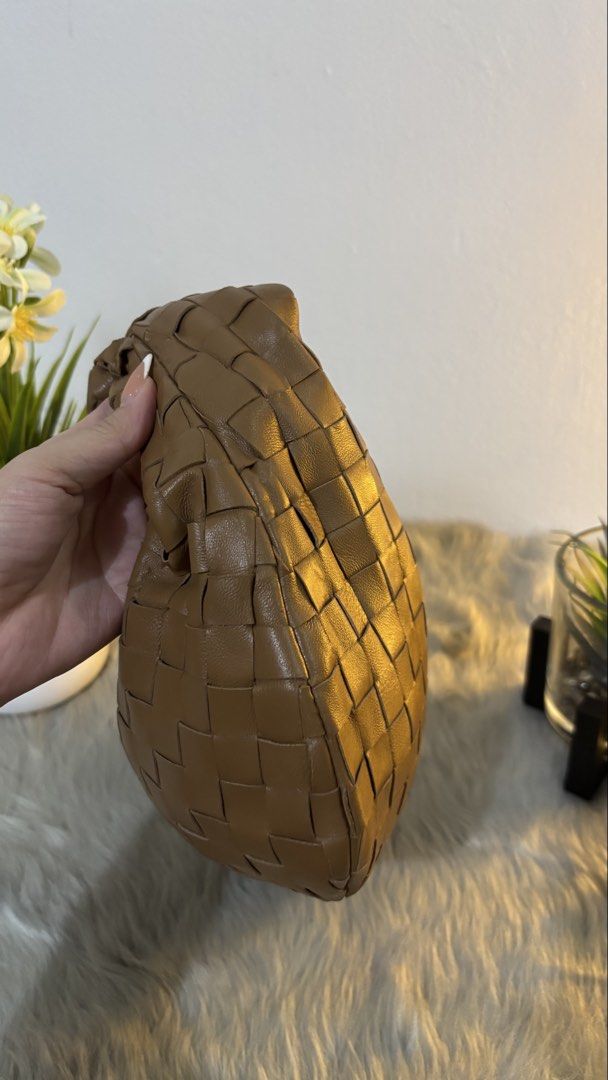 BOTTEGA VENETA JODIE BAG (Category: Luxury Bags & Wallets) located in Manila. Submitted by Bagstatic_luxuries (Listing ID 1445755306, Image 3). Description: This size and color??? Yes please!!! 😍😍😍 With original dustbag Japan sourced 🇯🇵.