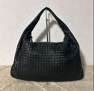 (Category: ) located in . Submitted by preloved__dearies (Listing ID 1445655545, Image 1). Description: .