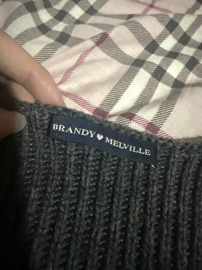 Brandy Melville Dark Grey Knit Vest (Category: Coats, Jackets and Outerwear) located in Manila. Submitted by caitlinmoon (Listing ID 1445780302, Image 2). Description: .