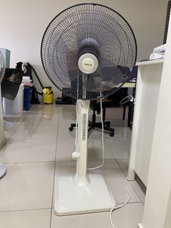(Category: ) located in . Submitted by snms93 (Listing ID 1445649443, Image 1). Description: .