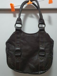 (Category: ) located in . Submitted by shoptoown (Listing ID 1445657181, Image 1). Description: .