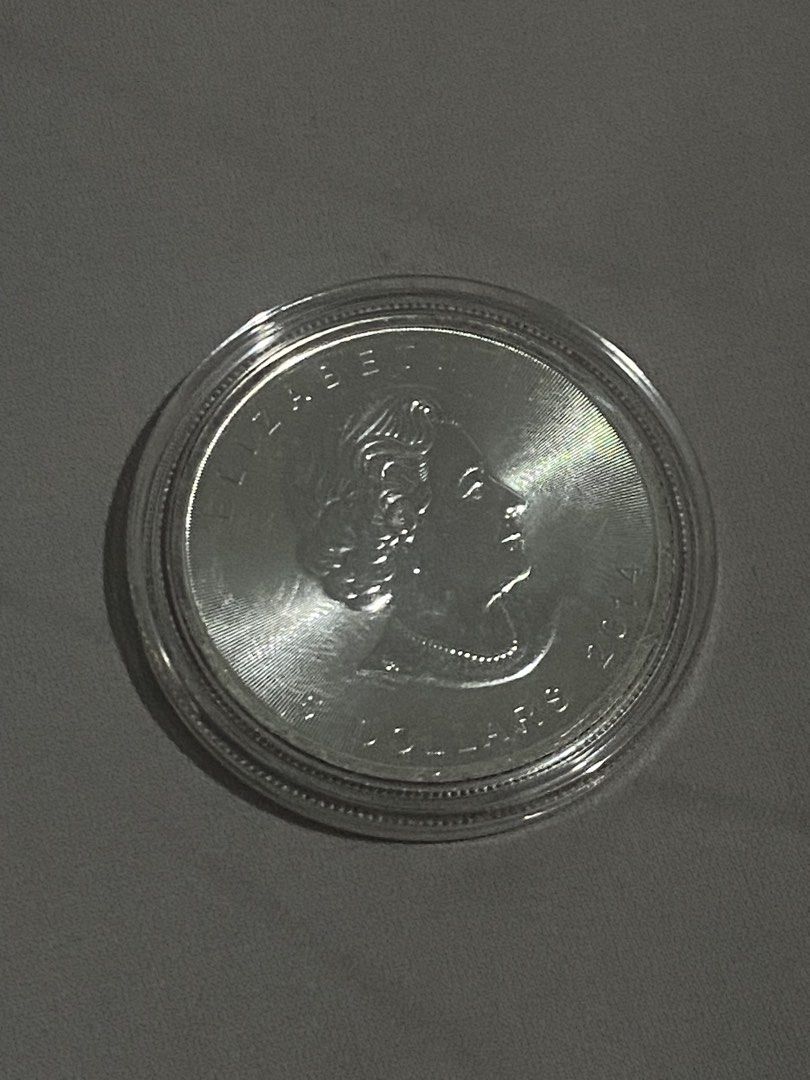 Bullion 9999 Silver Canadian Maple Leaf 1oz (Category: Currency) located in Manila. Submitted by brandedclothes (Listing ID 1445688034, Image 2). Description: .