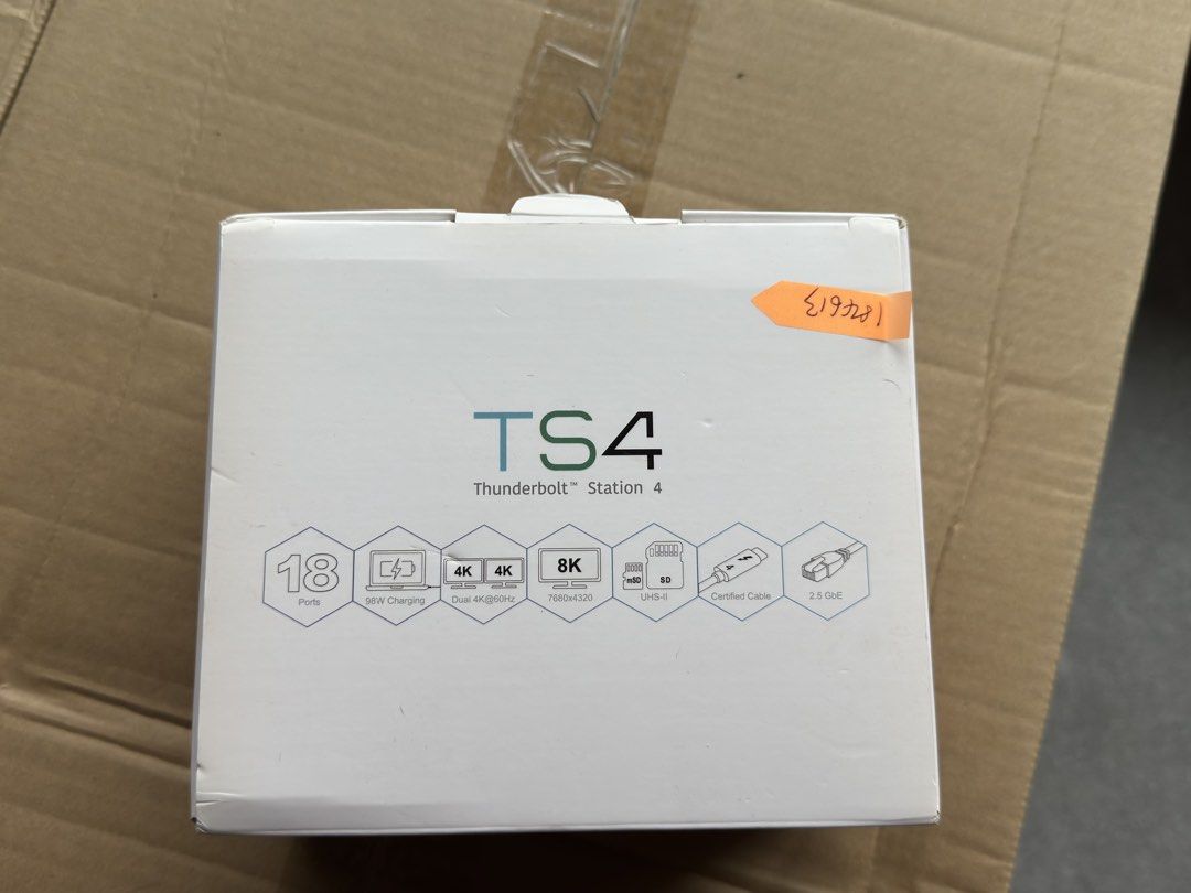 Caldigit TS4 Thunderbolt Station 4491078277903175685