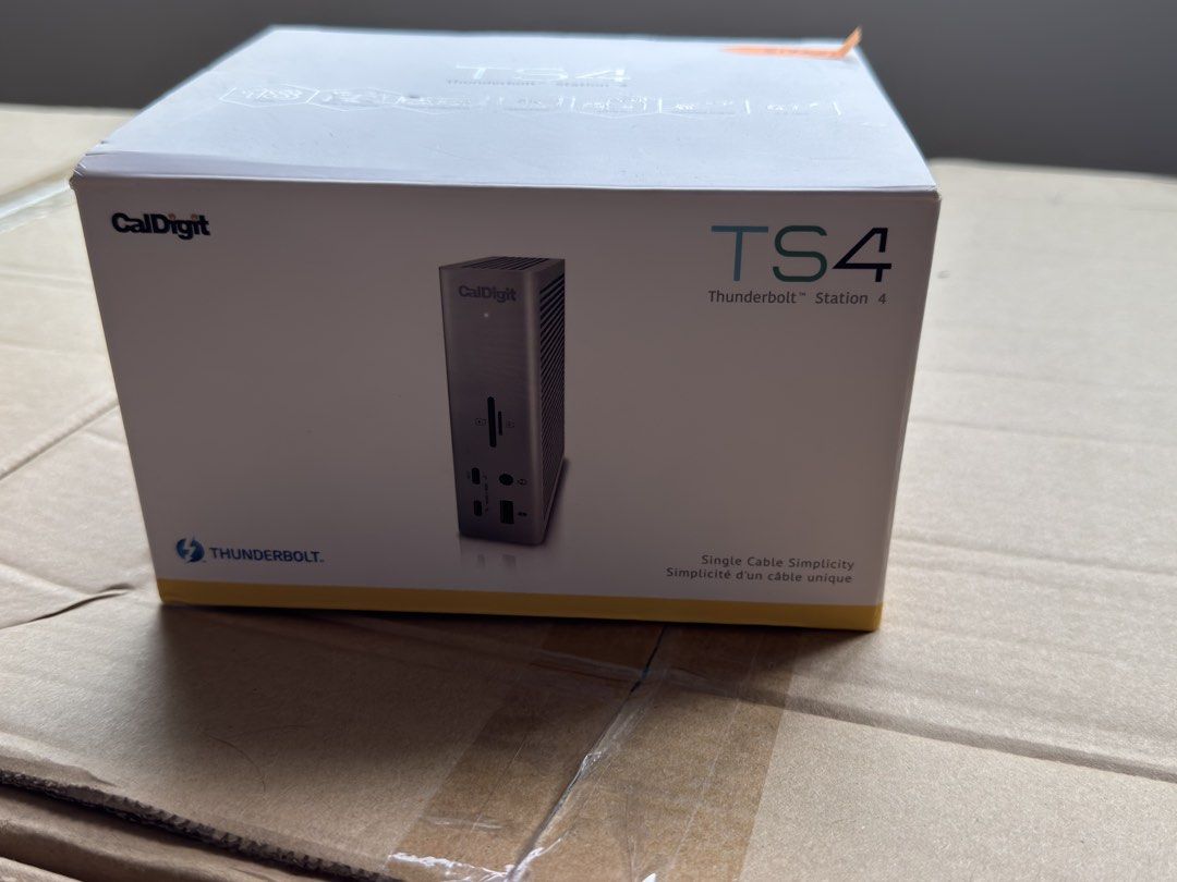 Caldigit TS4 Thunderbolt Station 4491078277903175687